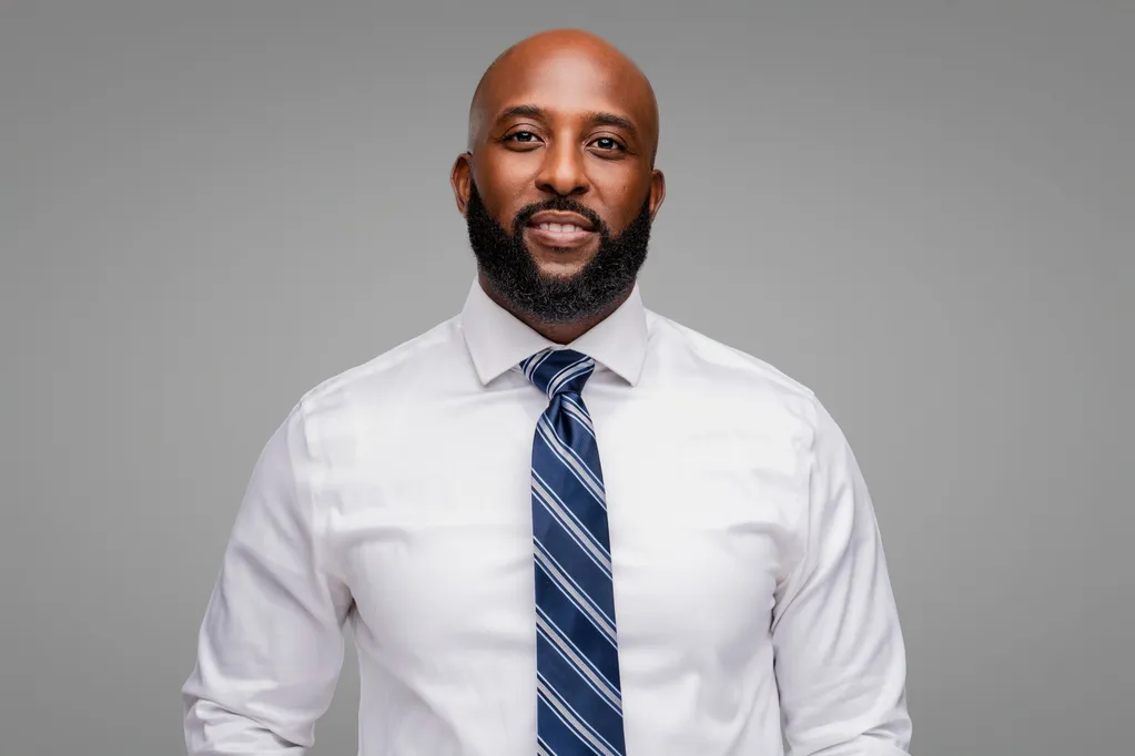 Dr. Kenneth Nwosu, DPT, PT, C-PS