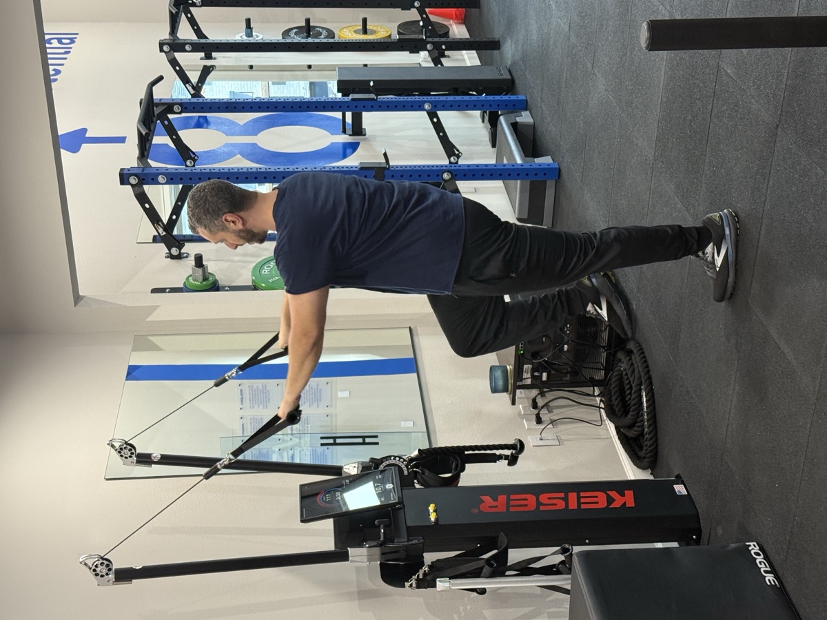 Single-leg balance and cable training at Elev8 performance studio
